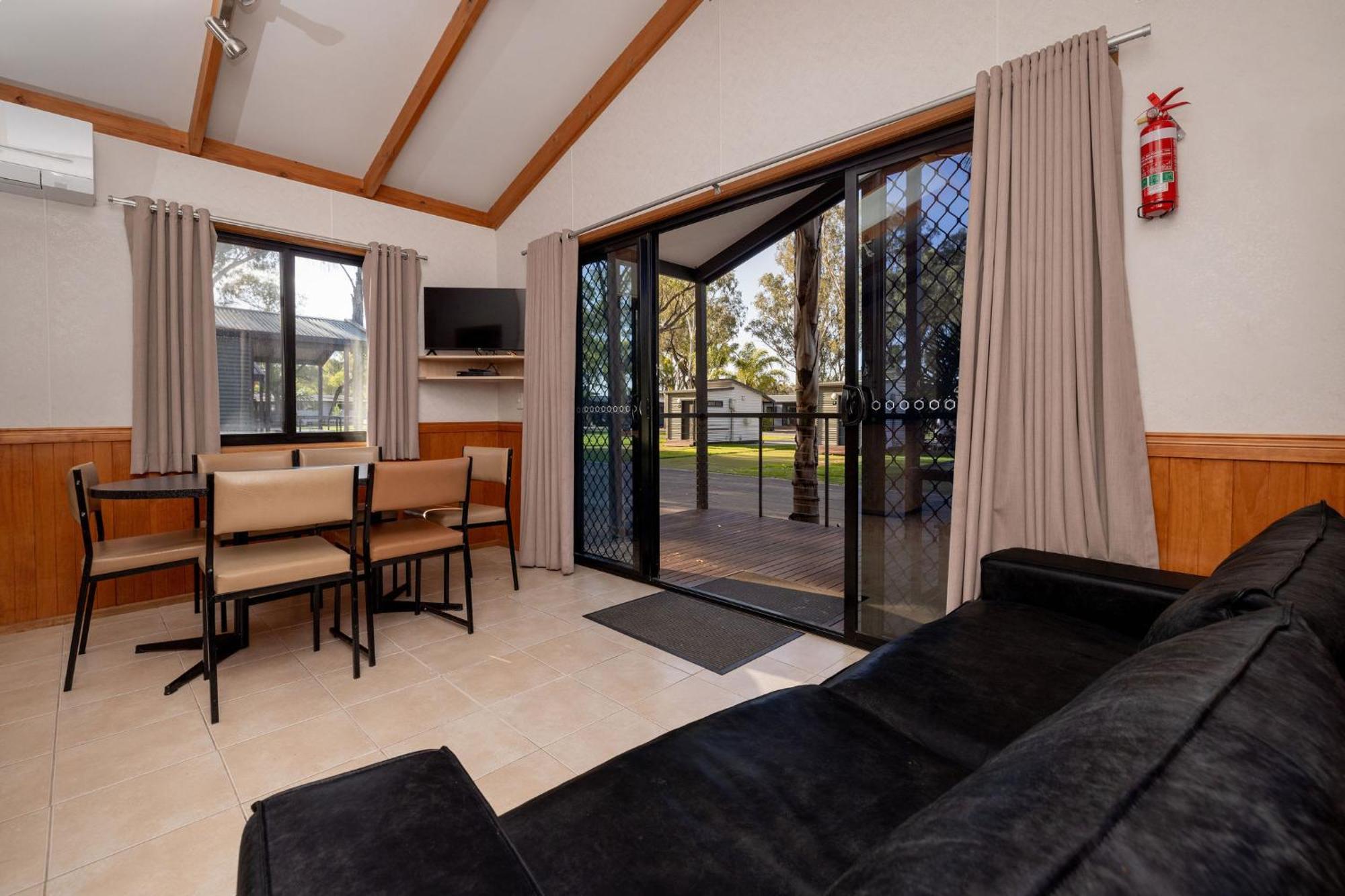Big4 Renmark Riverfront Holiday Park Exterior foto